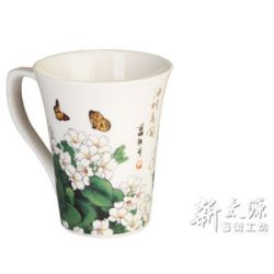 油桐花開花茶杯