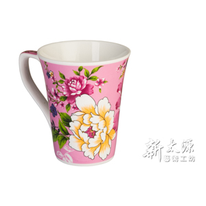 紅花花茶杯