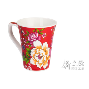 紅花花茶杯